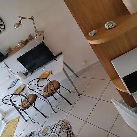 Gde Chambre Meublee Independante, Sde-wc, Pause Dej' Penzion